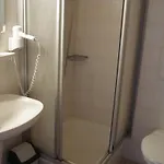 Konukevi Bei Weirich 3*